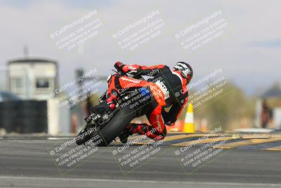 media/Mar-01-2025-Race Pace (Sat) [[ebf7b6e548]]/17-Vested (Turn 16) 210pm/